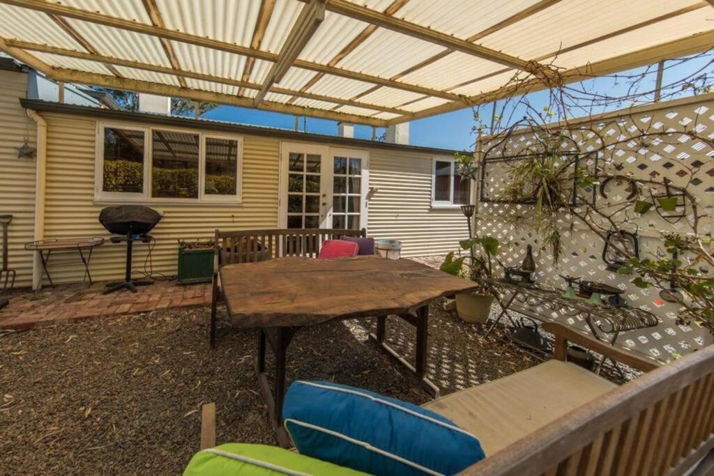 Barossa Valley'S Captain Rodda'S Cottage Angaston ภายนอก รูปภาพ